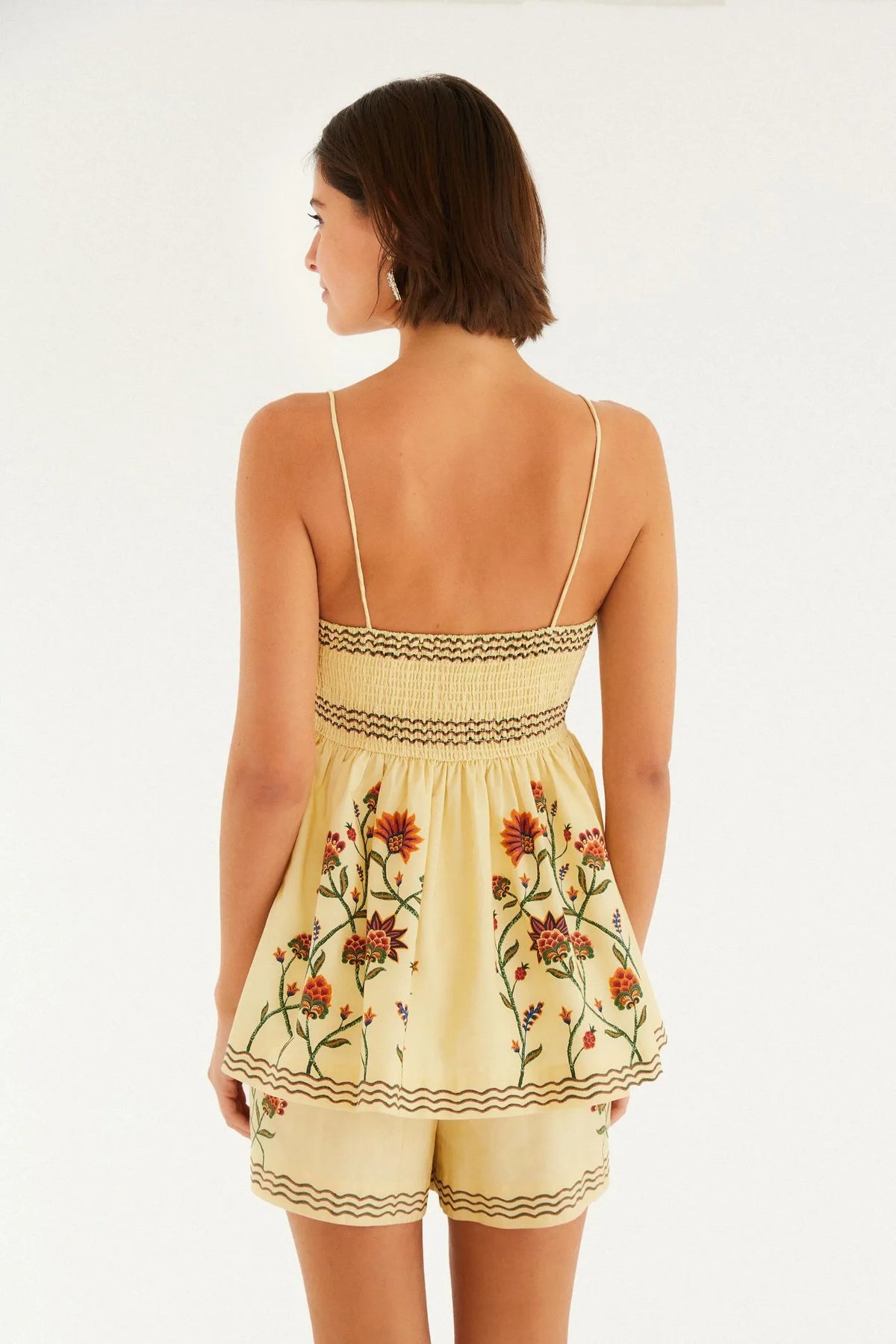 Short Jardim Maravilhoso