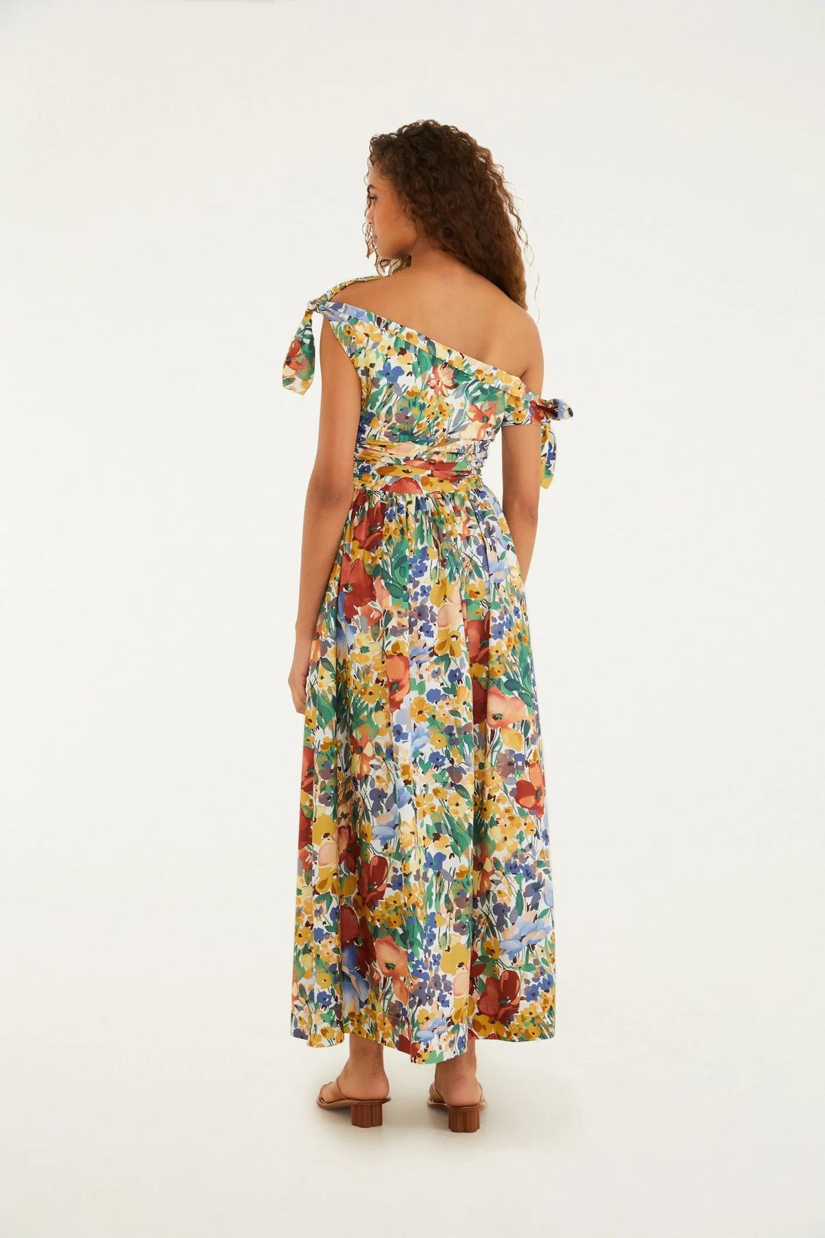 VESTIDO CAMPONESA E