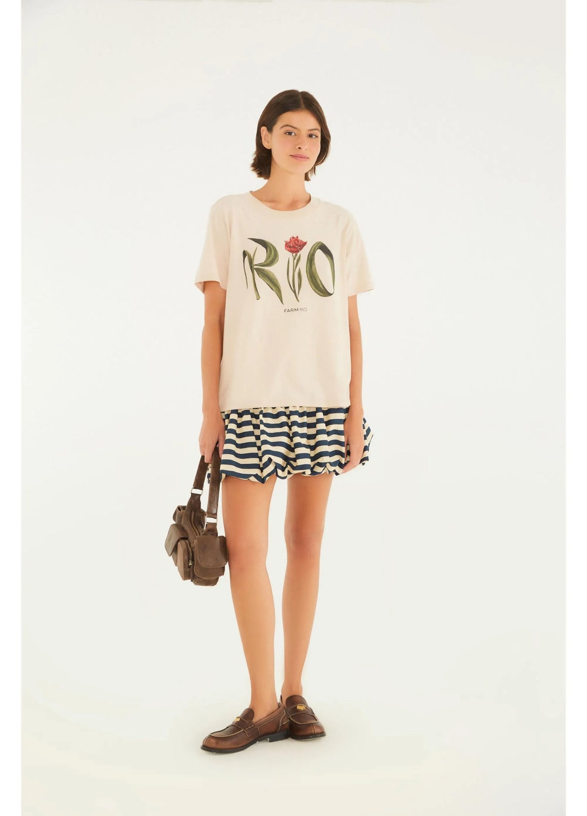 T-Shirt Fit Rio Flor Rosa Nevoa