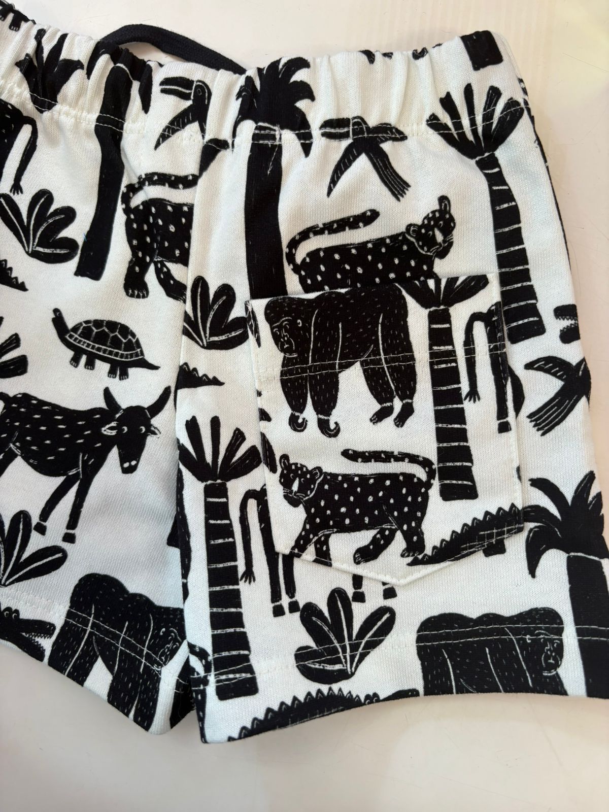 BERMUDA MOLETOM FLOR