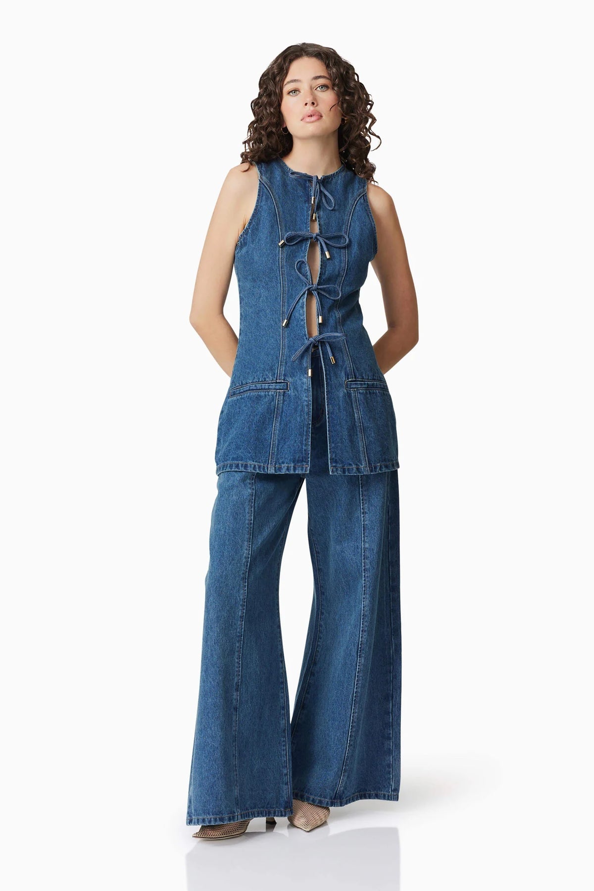 Clara Sleeveless Set