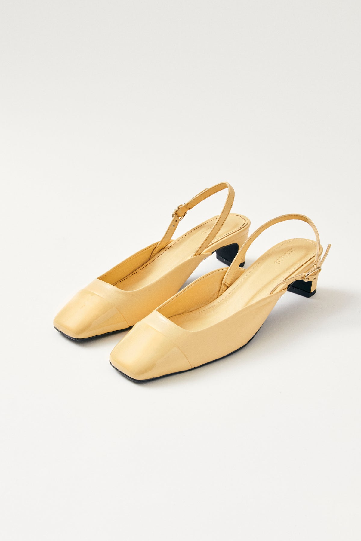 LINDY BLISS VANILLA LEATHER PUMPS