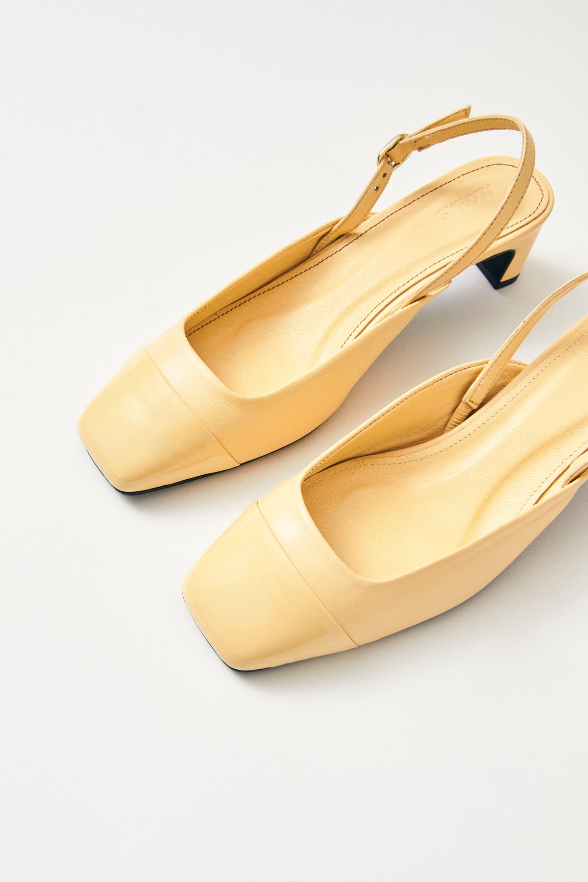 LINDY BLISS VANILLA LEATHER PUMPS