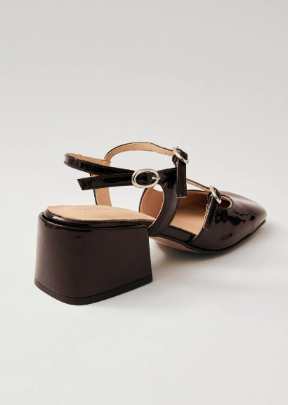 Withnee Onix Brown Leather Pumps